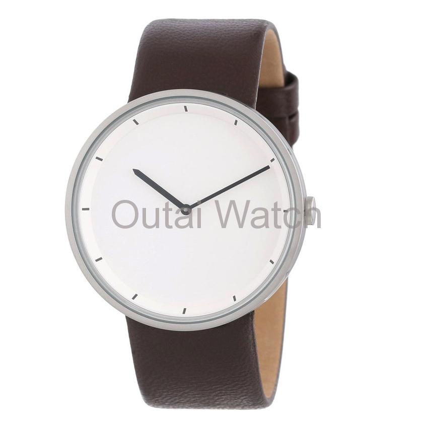 smooth feeling alloy fashion watch