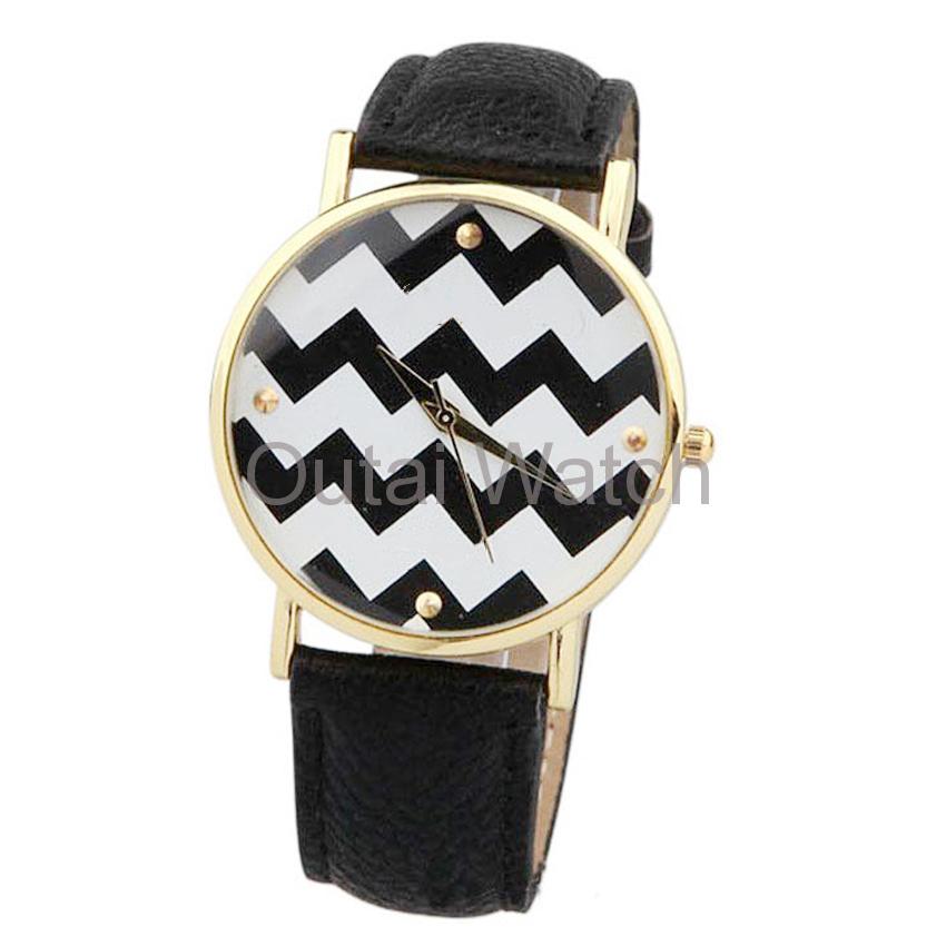 Elegance fashion hotest design alloy women gold fashion watch